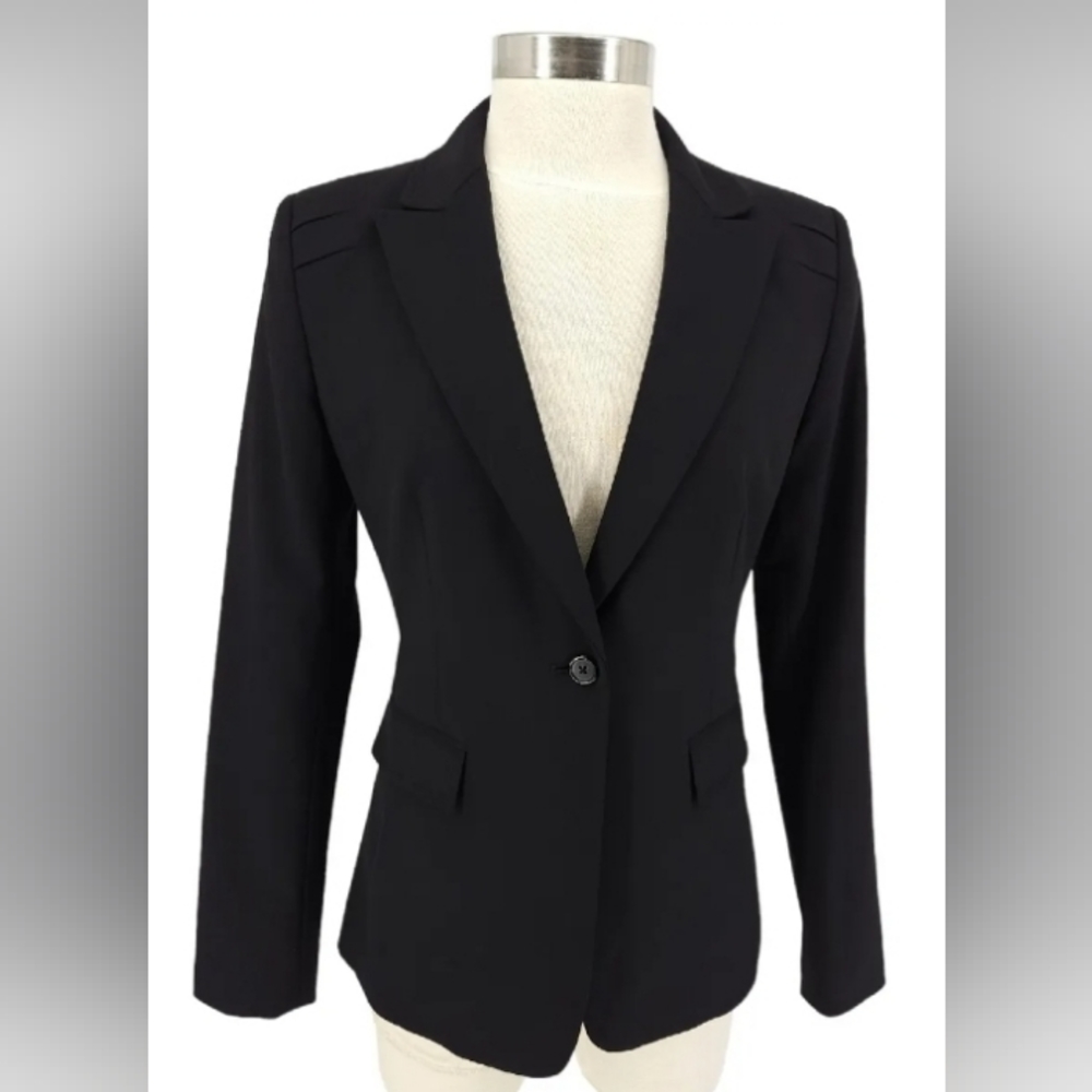 Tahari Blazer Office Style